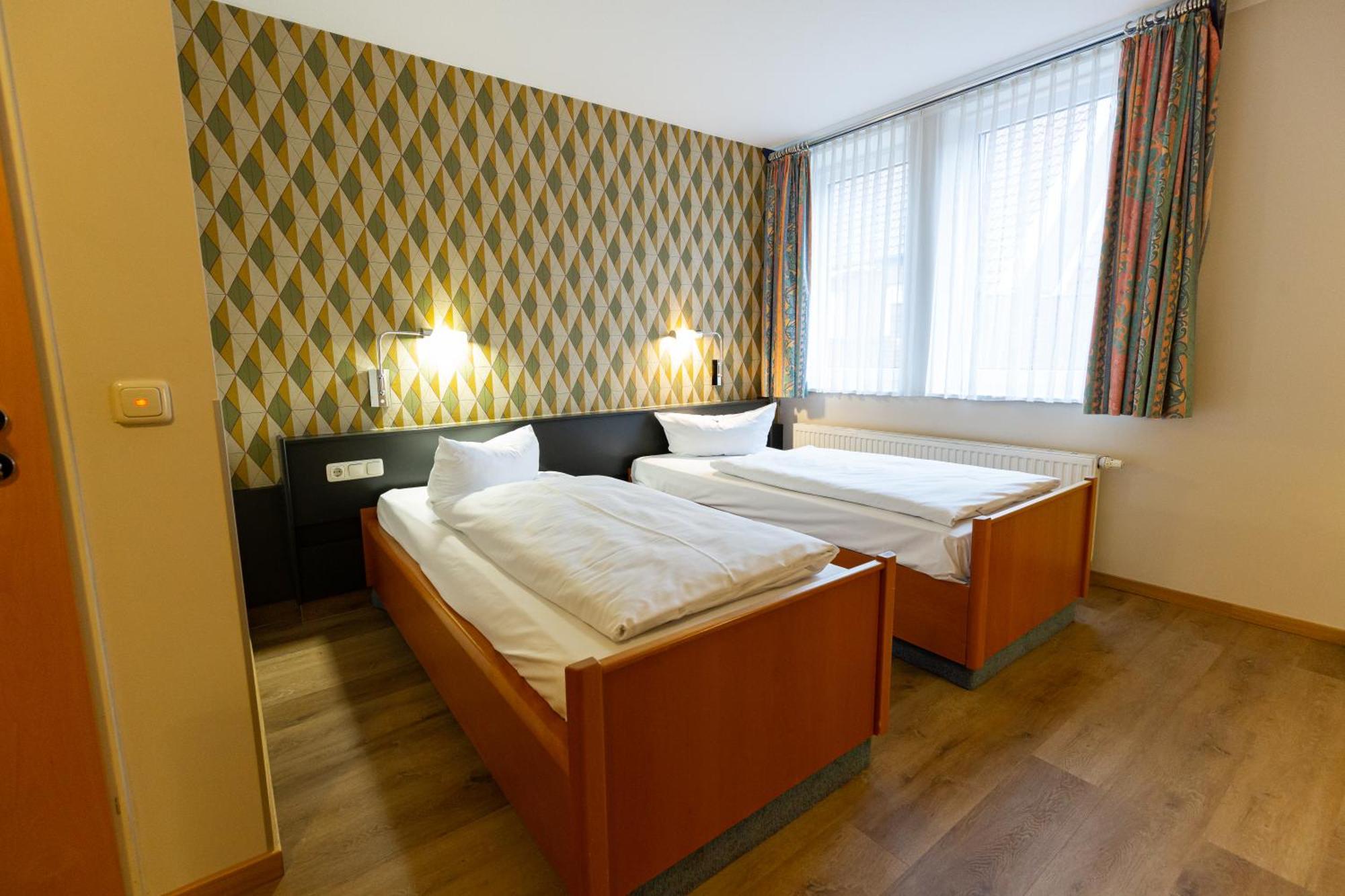 Hotel Dh Vec, Sehr Beliebtes & Leckeres Fruehstueck, Self-Check-In フェヒタ エクステリア 写真